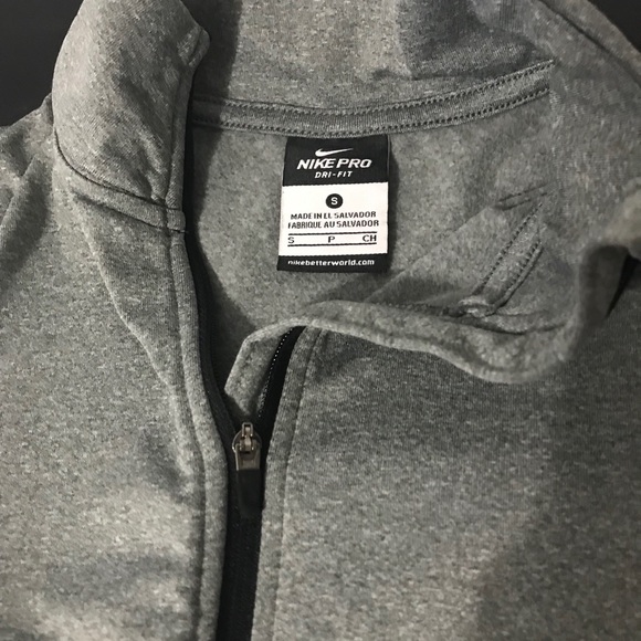 Nike Sweaters - Nike Pro Dri-Fit Pullover Nike Sweaters - Nike Pro Dri-Fit Pullover